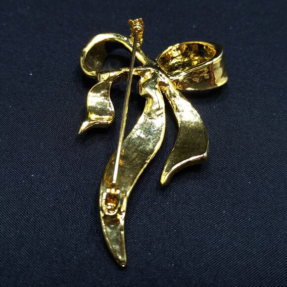 Blue Enamel Gold Plated Bow Brooch, Faux Diamond Dust Finish, 1960s Vintage - Picture 3 of 8